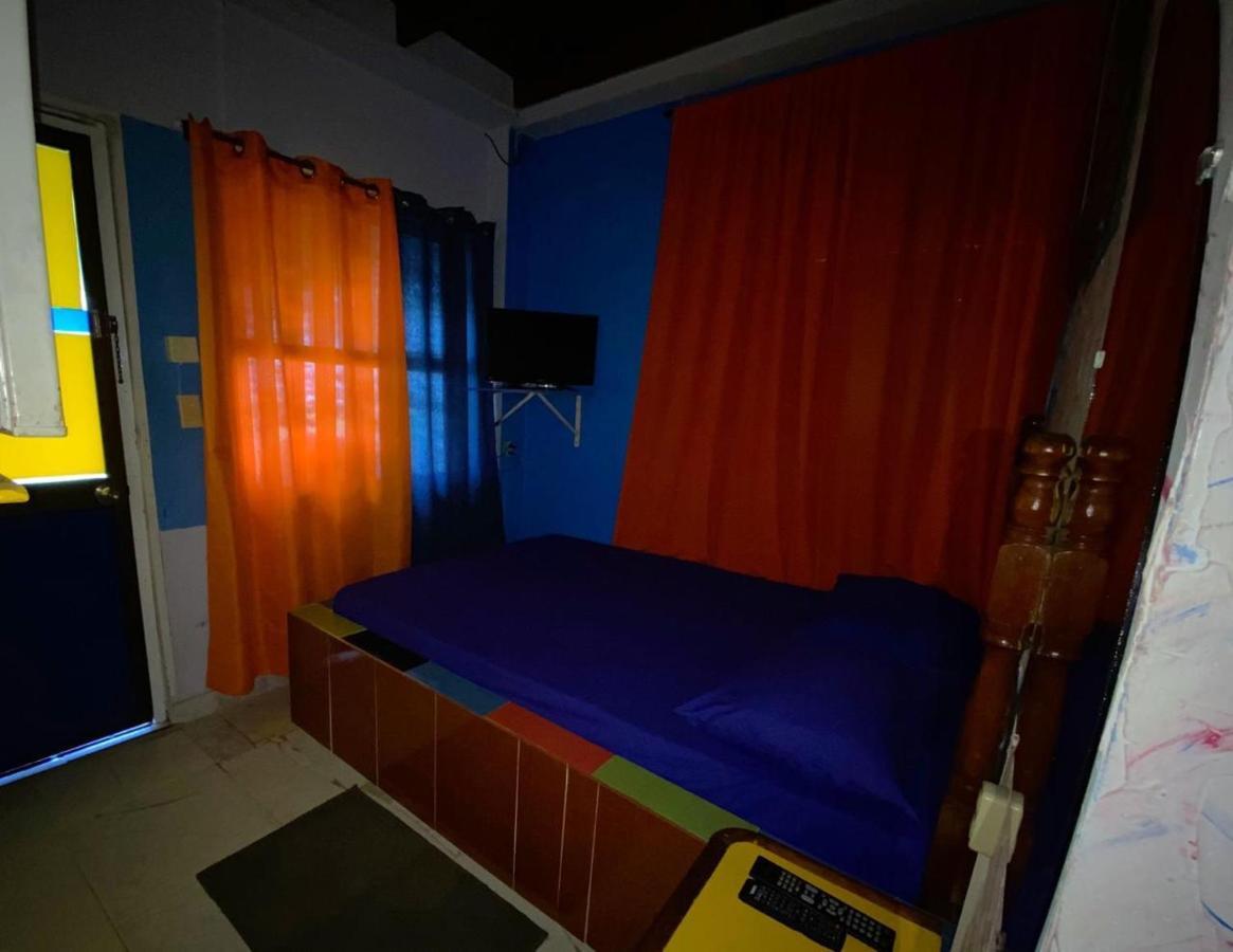 Yellow Moon Guesthouse & Apartments Сан-Андрес Экстерьер фото