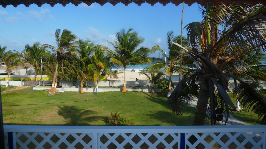 Yellow Moon Guesthouse & Apartments Сан-Андрес Экстерьер фото