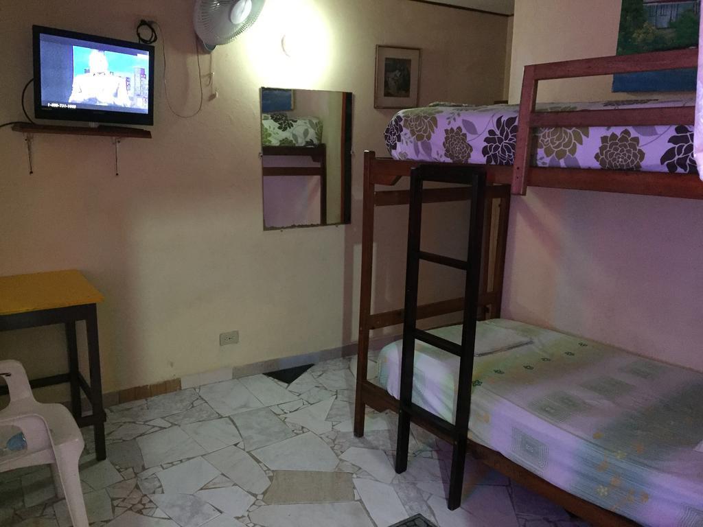 Yellow Moon Guesthouse & Apartments Сан-Андрес Экстерьер фото