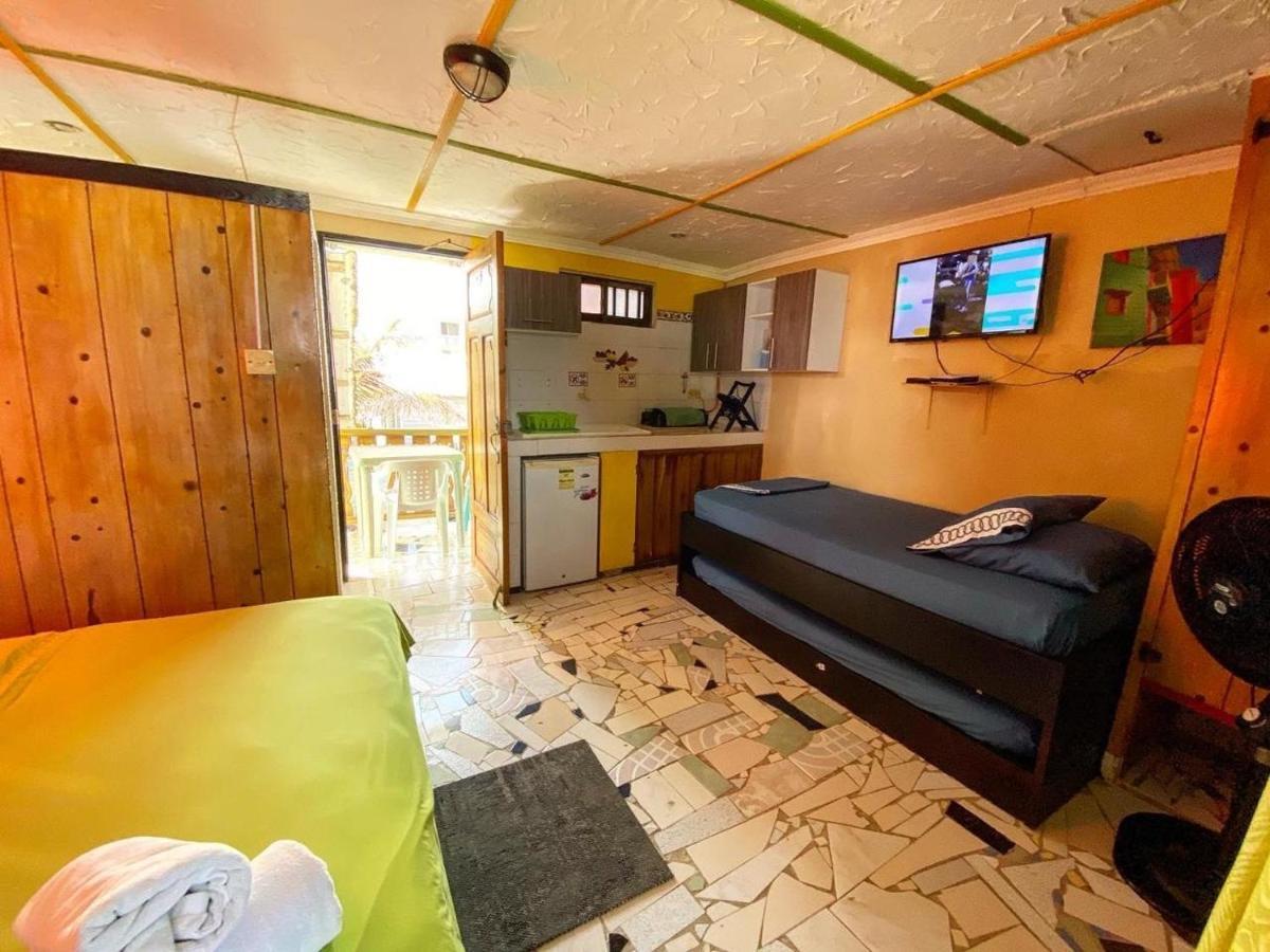 Yellow Moon Guesthouse & Apartments Сан-Андрес Экстерьер фото