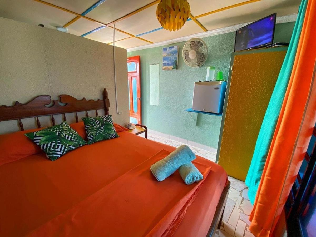 Yellow Moon Guesthouse & Apartments Сан-Андрес Экстерьер фото